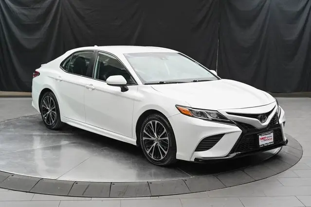 Used 2020 Toyota Camry SE with VIN 4T1G11AK3LU356176 for sale in Murray, UT