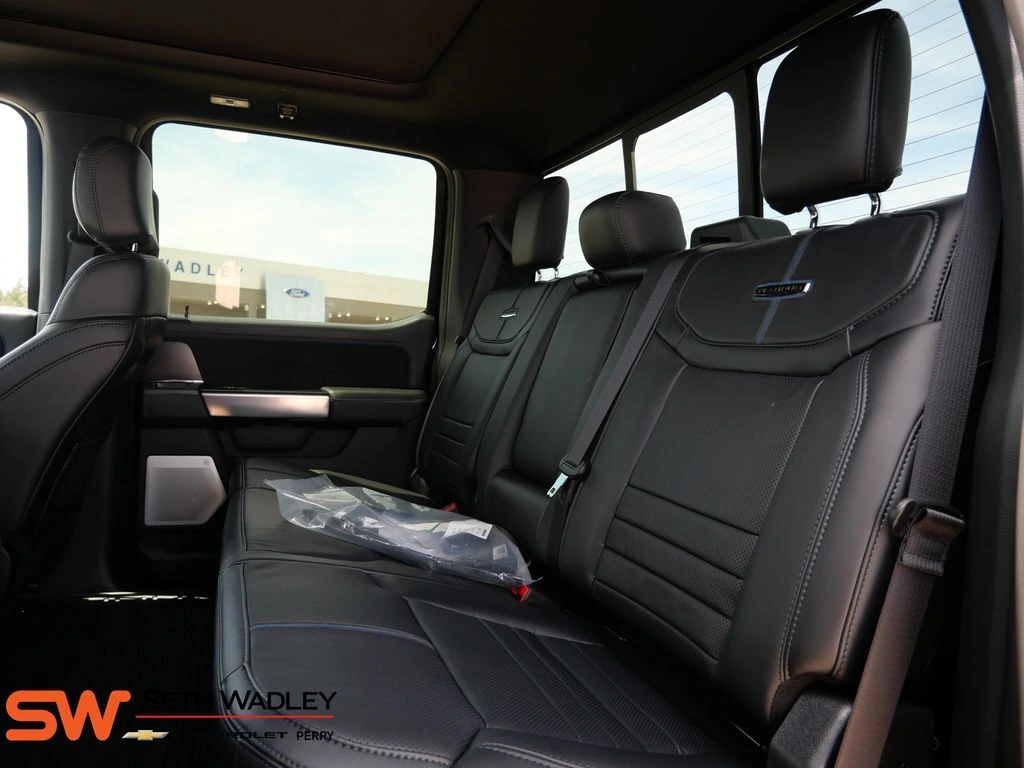 2026 Ford F-450 Super Duty Platinum - Photo 15