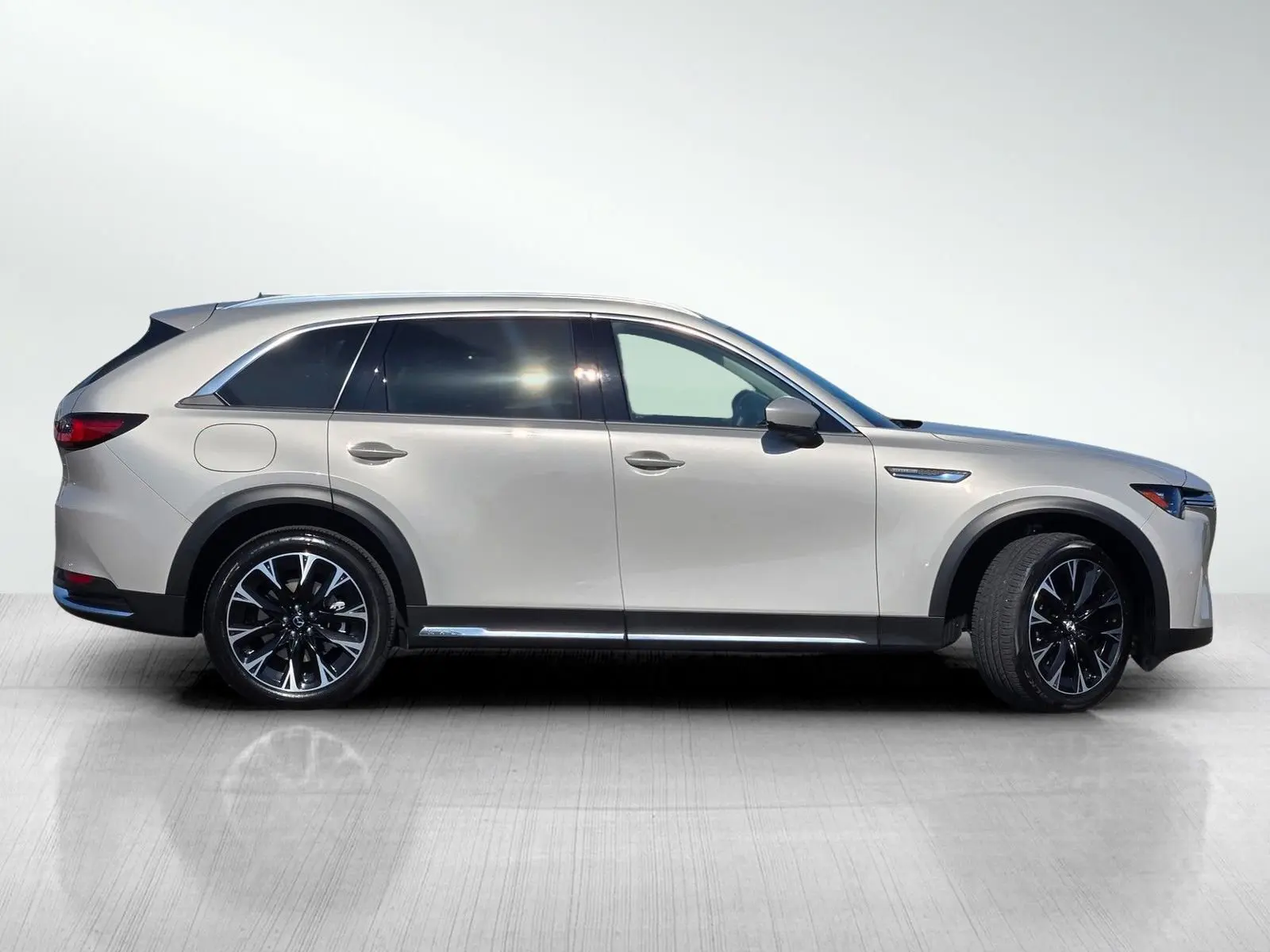 2025 Mazda CX-90 Premium Plus photo 3