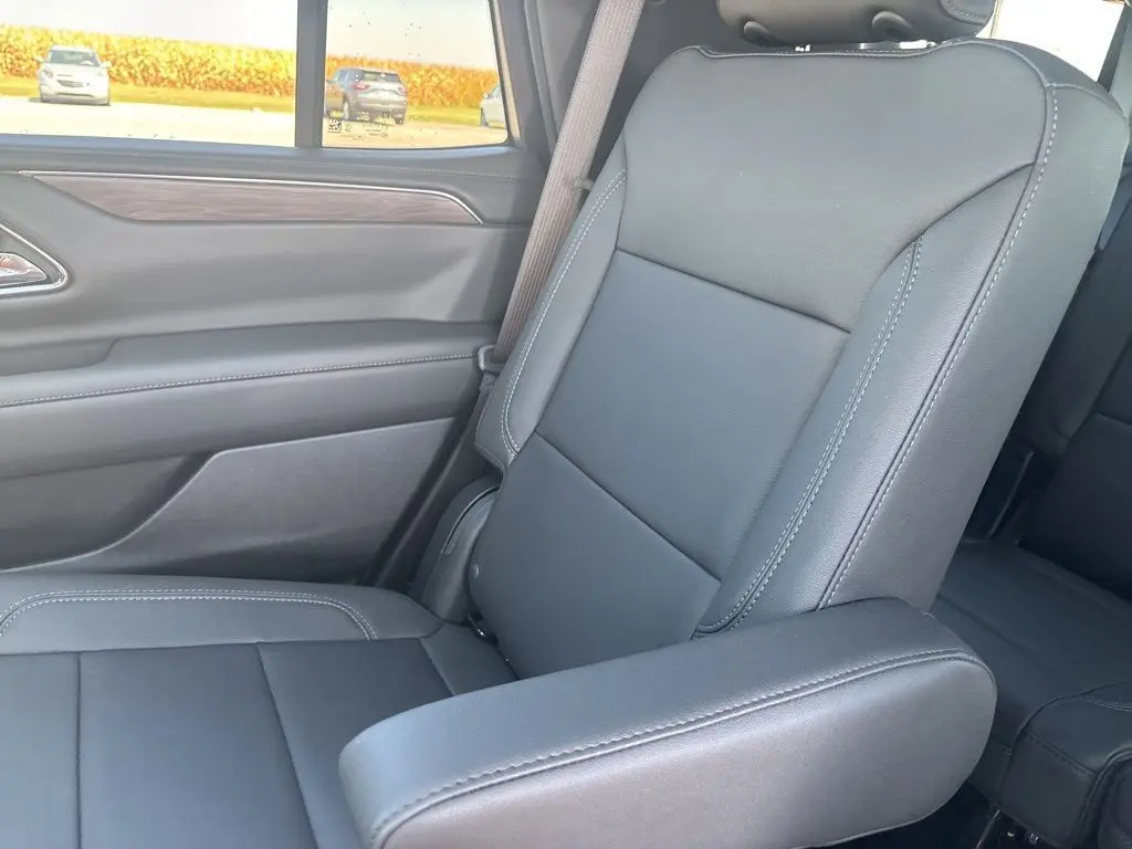 2024 Chevrolet Tahoe Z71 photo 29
