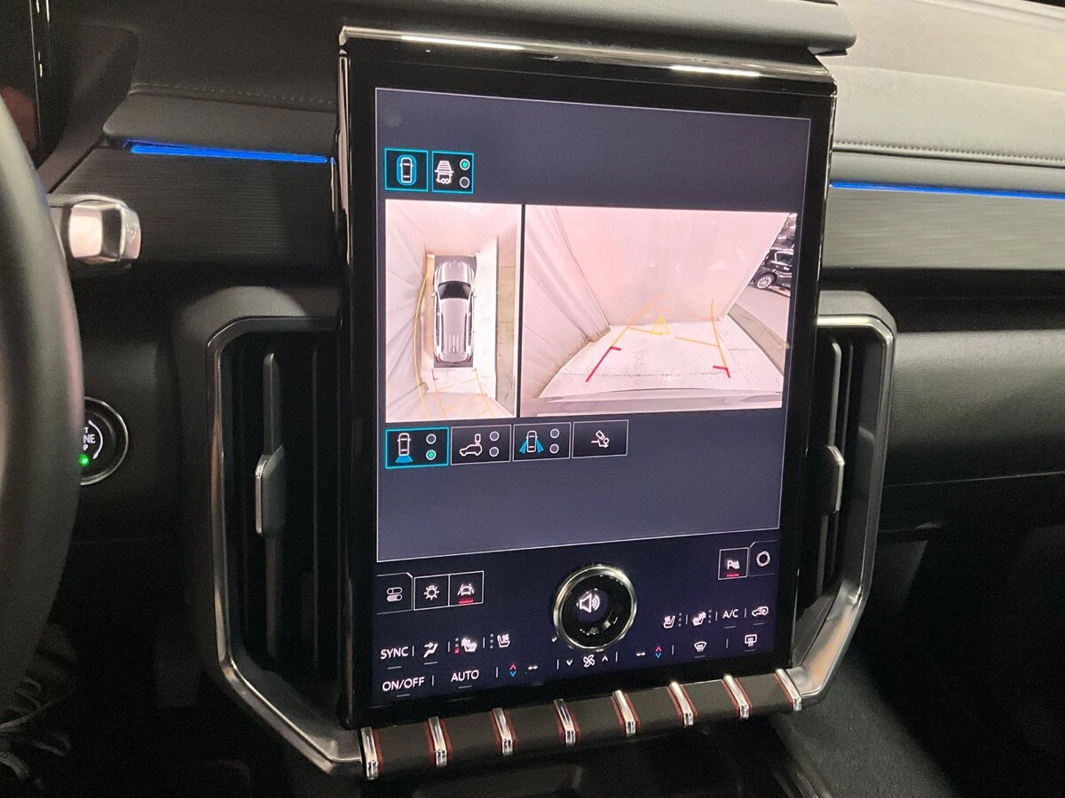 2024 GMC Acadia AT4 - Photo 22