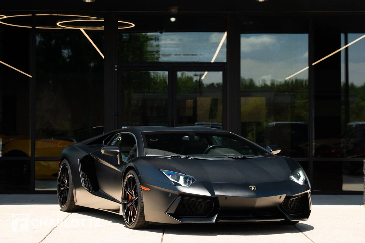2014 Lamborghini Aventador LP 700-4's photo