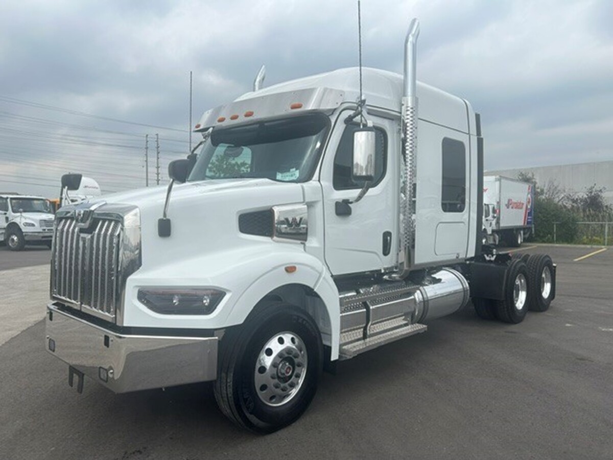 2027 WESTERN STAR 49X