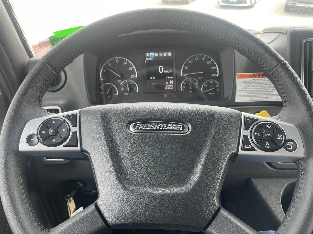 2027 Freightliner M2 106 — photo 6