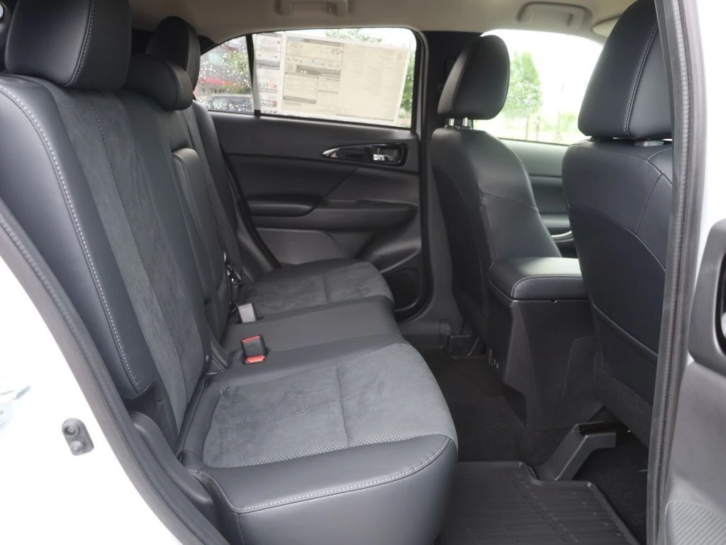 2026 Mitsubishi Eclipse Cross SE - Photo 17