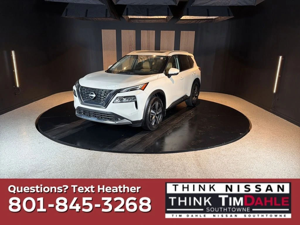 2022 Nissan Rogue Platinum AWD's photo