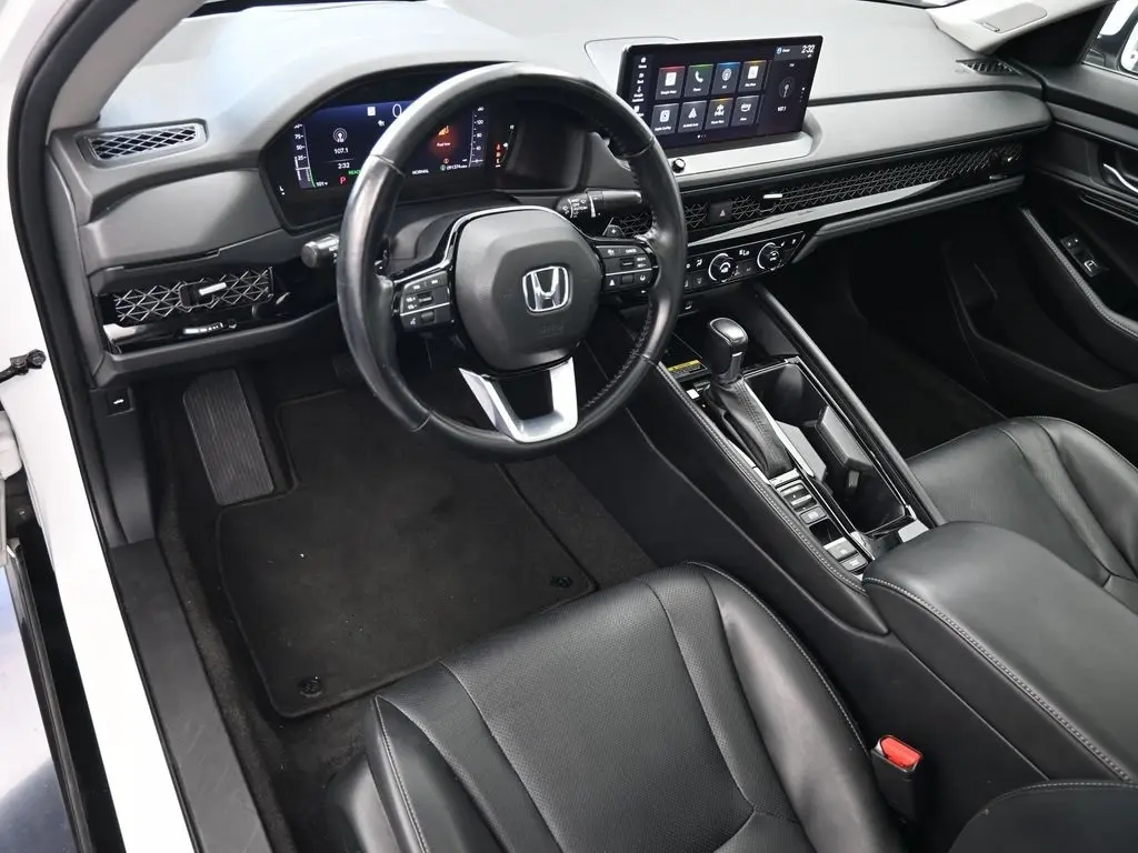 2023 Honda Accord Hybrid Touring photo 12