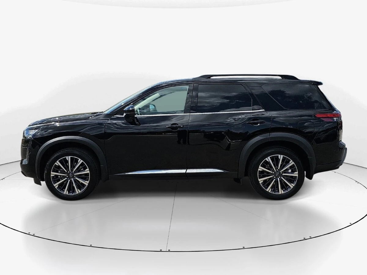 2026 Nissan Pathfinder Platinum - Photo 8