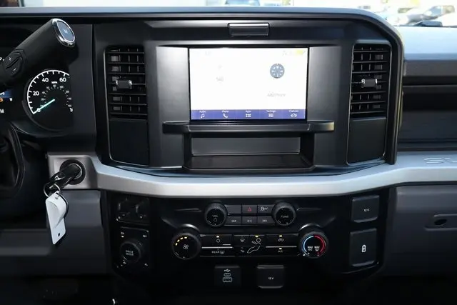 2026 Ford F-350 photo 6