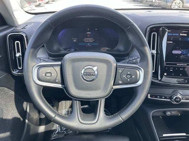 2024 Volvo - image 24