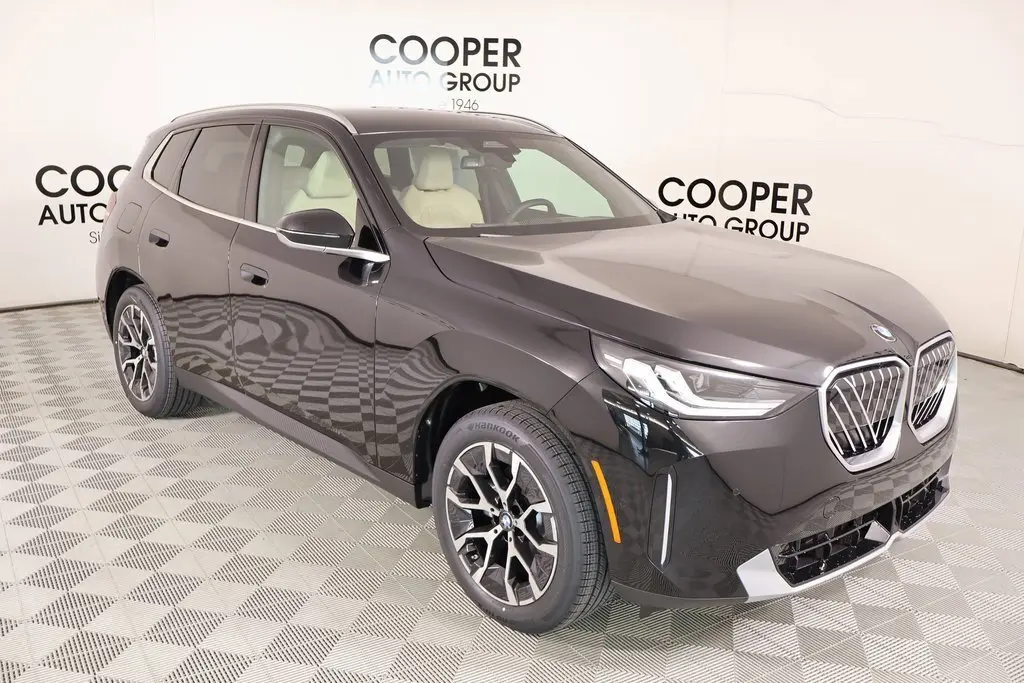 2026 BMW X3 30's photo