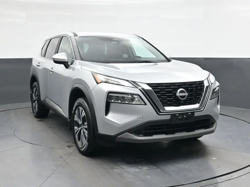 2023 Nissan Rogue SV's photo