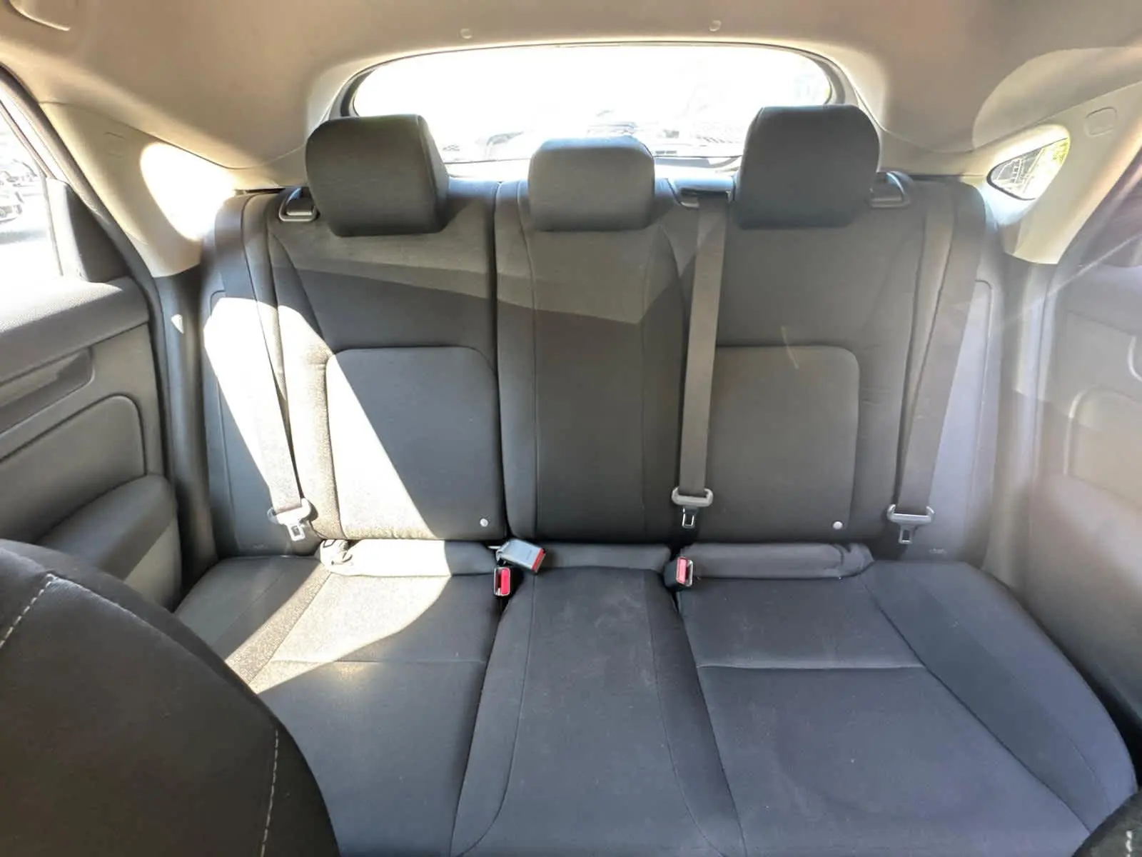 2024 Honda Civic Hatchback LX photo 30