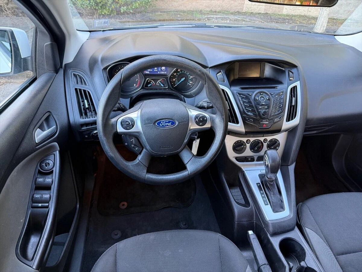 2014 Ford Focus SE - Photo 13