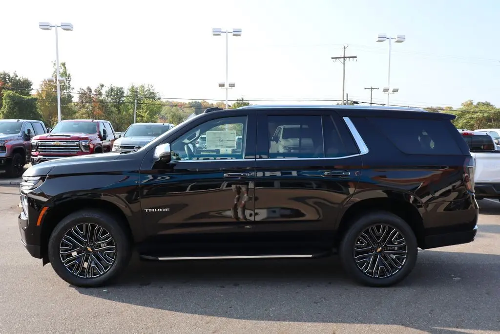 2025 Chevrolet Tahoe Premier photo 29