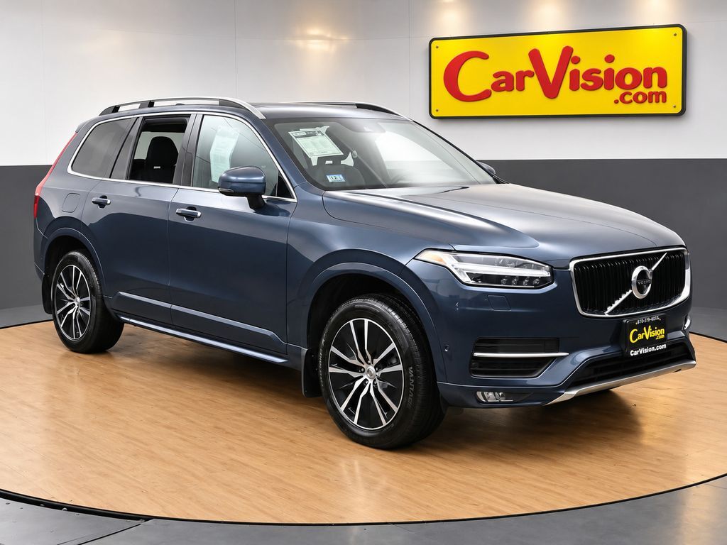 2018 Volvo XC90 T6 Momentum