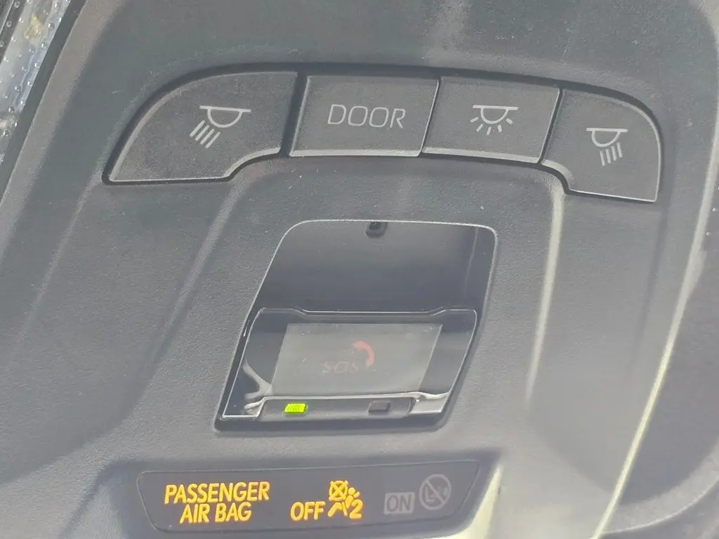 2024 Toyota Corolla SE photo 23