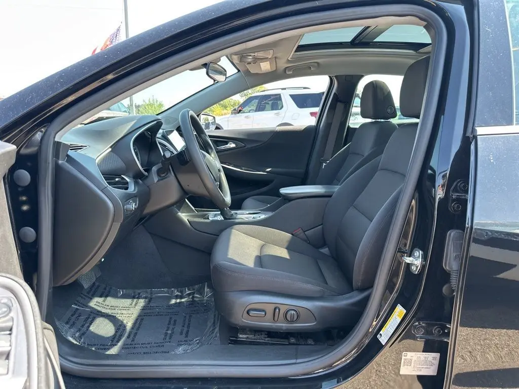 2023 Chevrolet Malibu 1LT photo 6