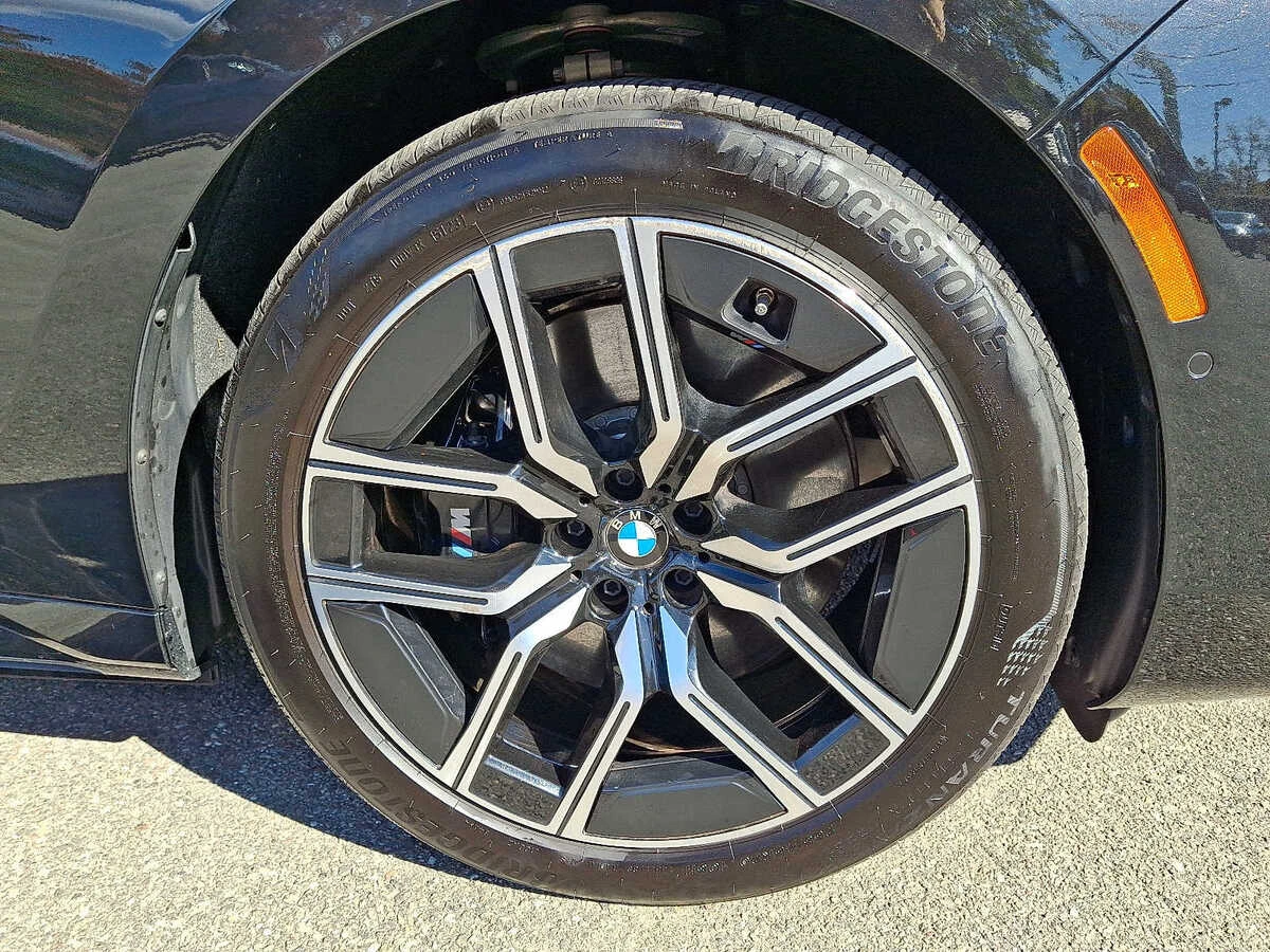 2024 BMW i7 Base - Photo 8
