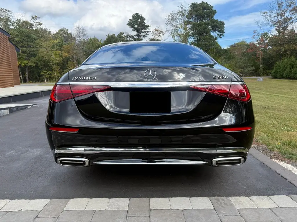 2024 Mercedes Benz S Maybach 580 4MATIC photo 3