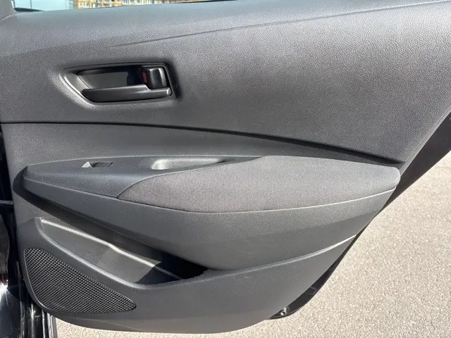 2023 Toyota Corolla LE photo 12