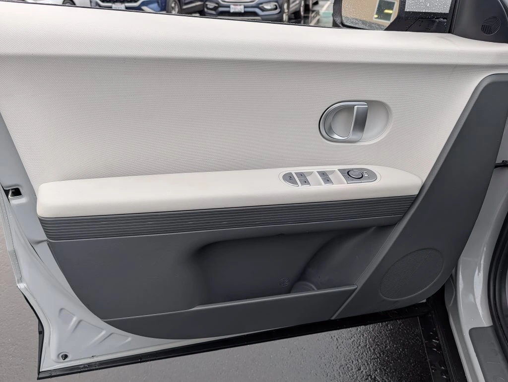 2024 Hyundai IONIQ 5 SEL - Photo 17