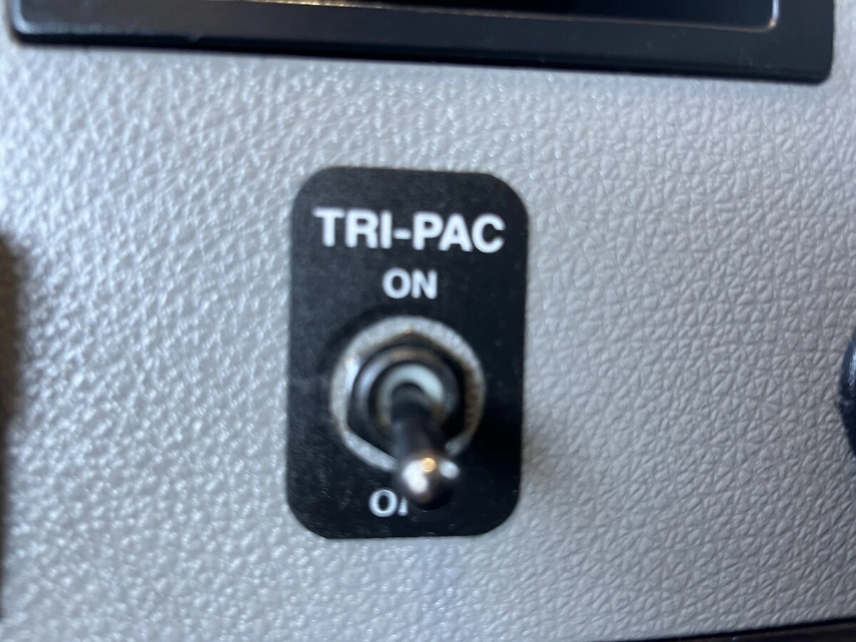 2021 Freightliner Cascadia - image 32