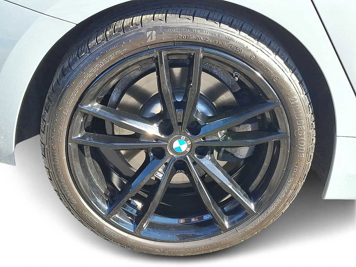 2023 BMW 3 Series 330i - Photo 7
