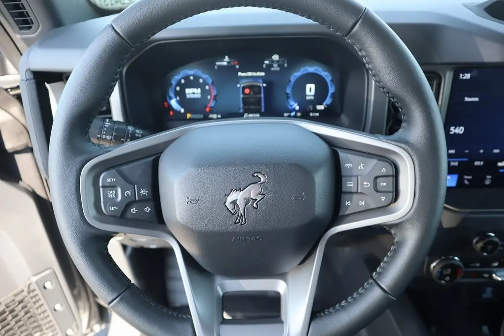 2025 Ford Bronco Big Bend photo 3