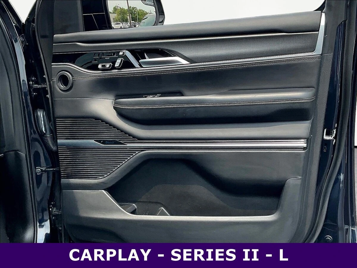 2024 Jeep Grand Wagoneer L Series II - Photo 29