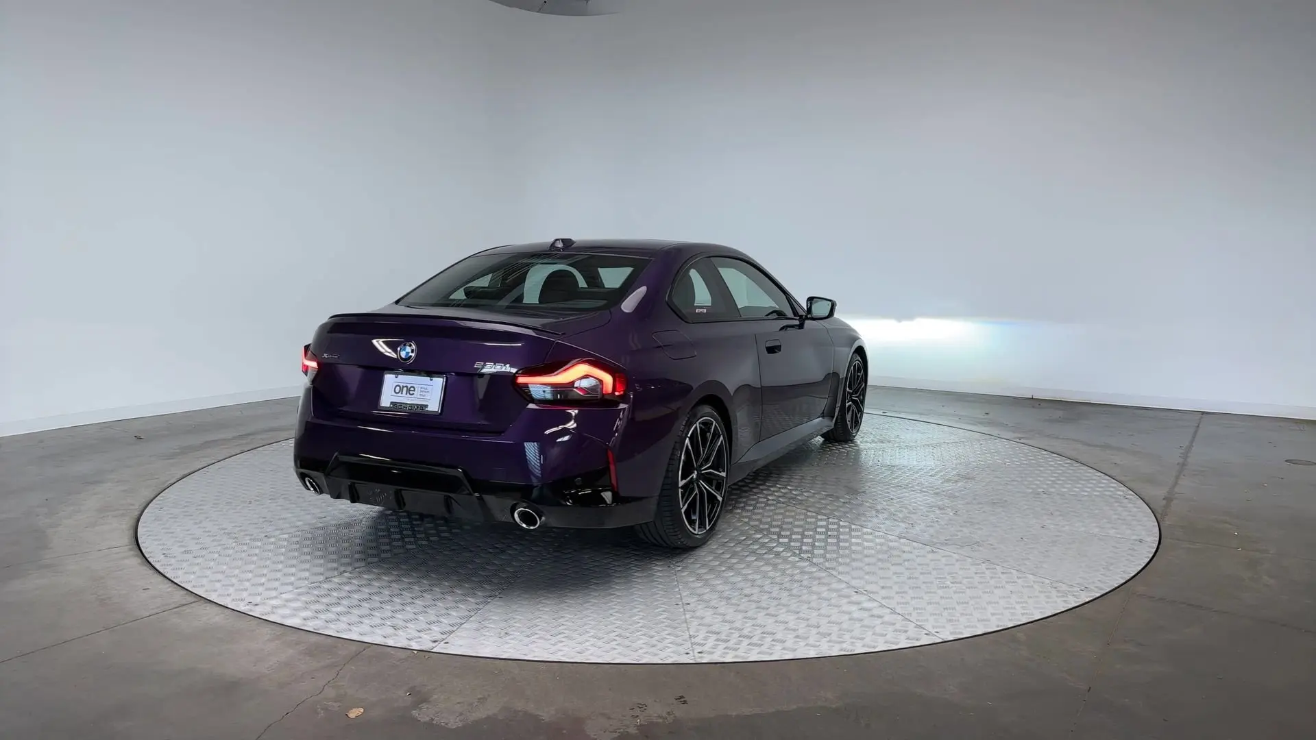 2024 Bmw 230i xDrive photo 2