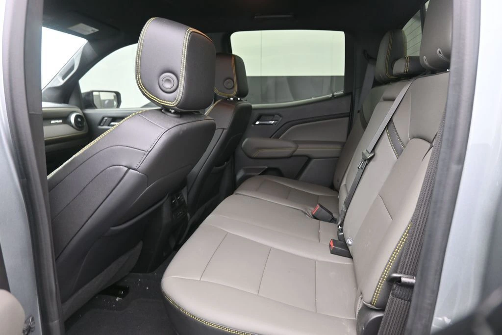 2024 Chevrolet Colorado ZR2 - Photo 30