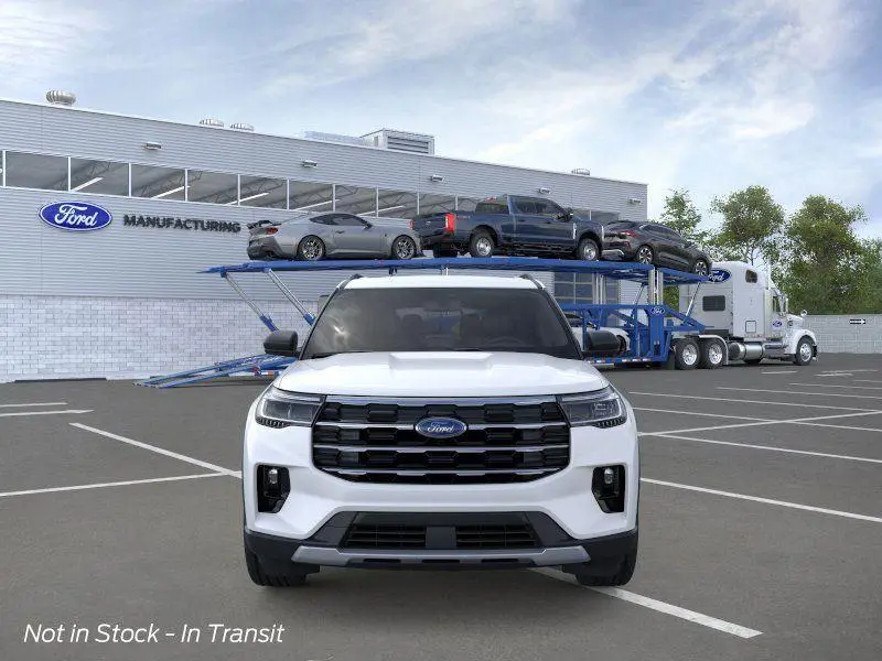 2025 Ford Explorer photo 4