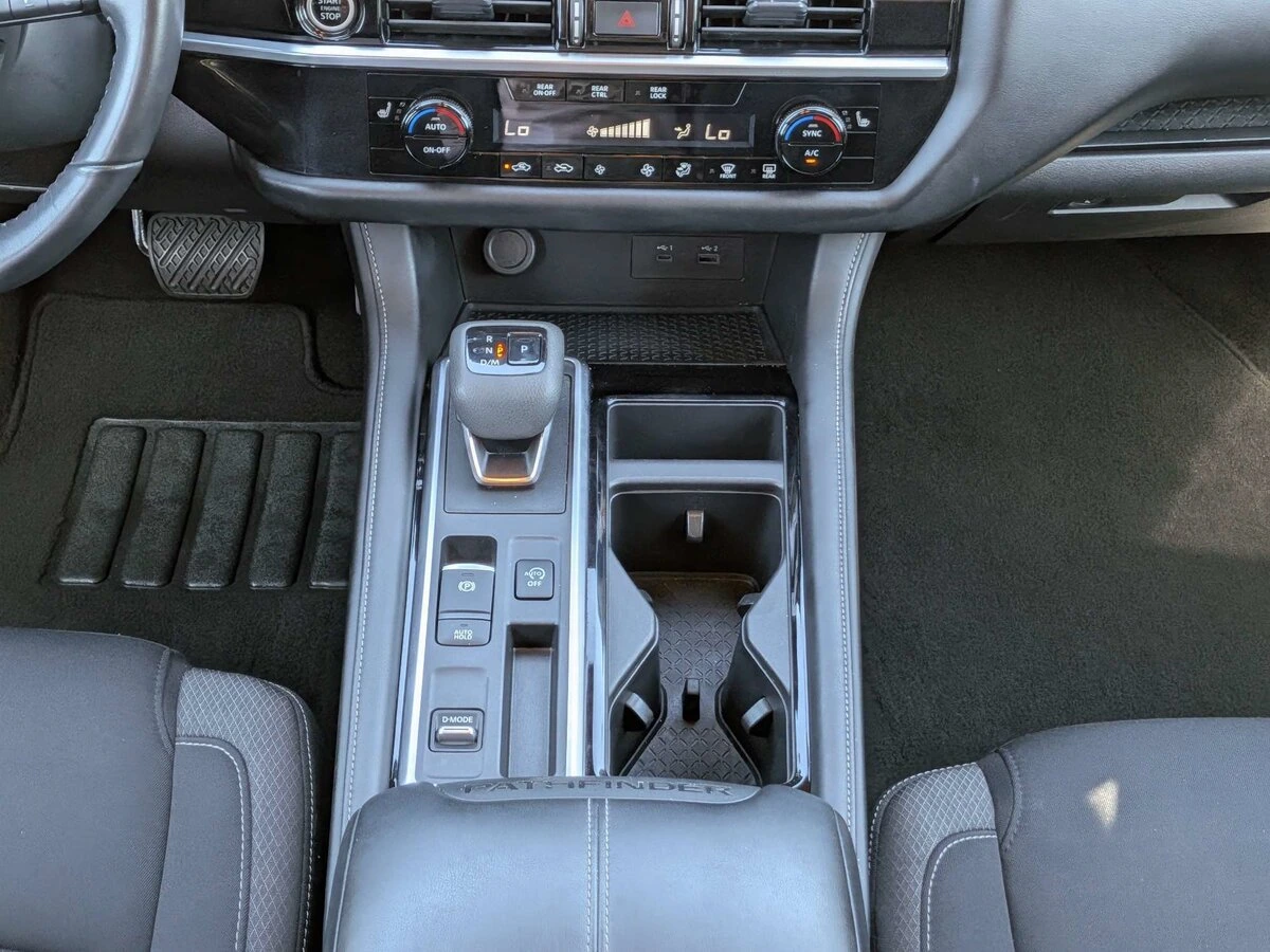 2024 Nissan Pathfinder SV - Photo 19