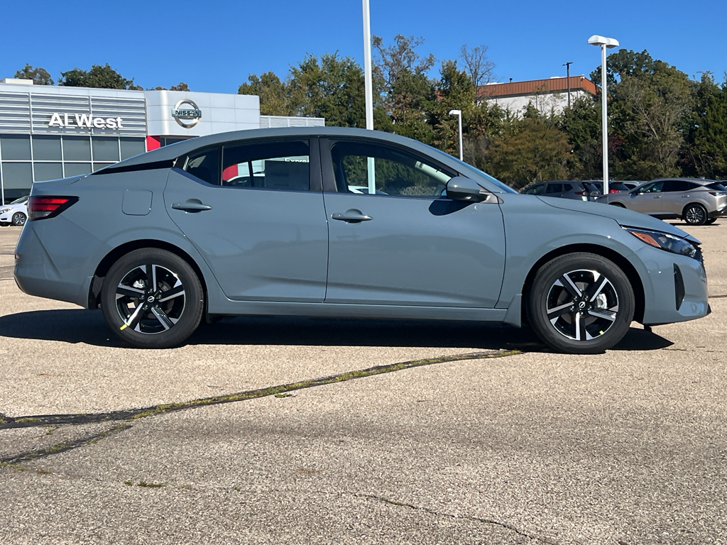 2025 Nissan Sentra SV photo 4