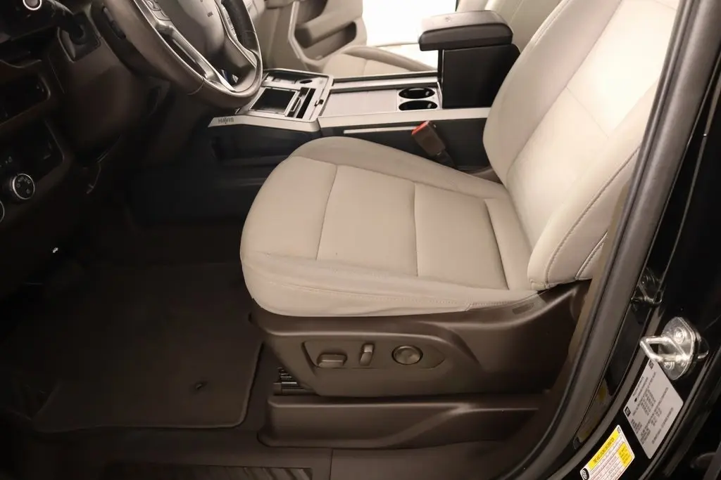 2022 Chevrolet Tahoe LS photo 9