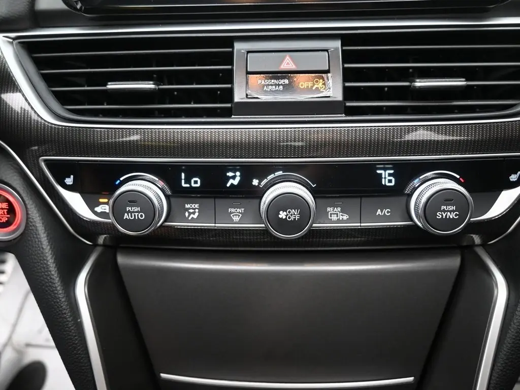 2021 Honda Accord Sport 2.0T photo 13