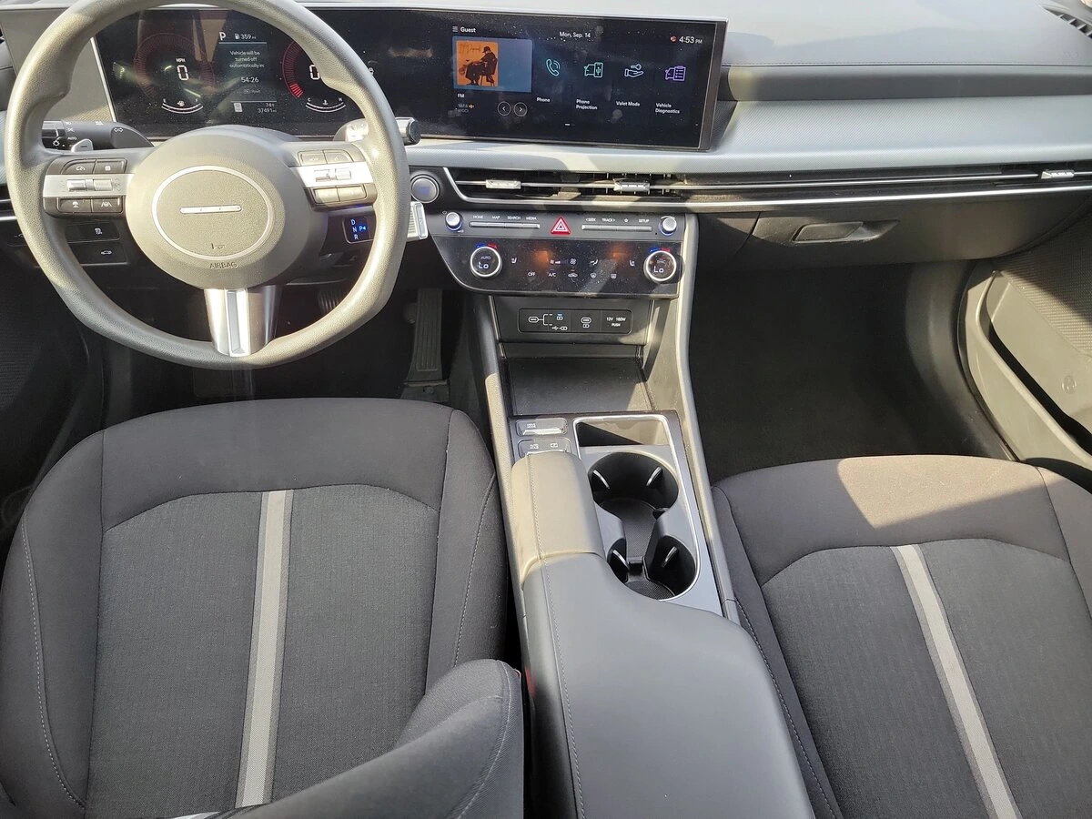 2025 Hyundai Sonata SEL - Photo 13