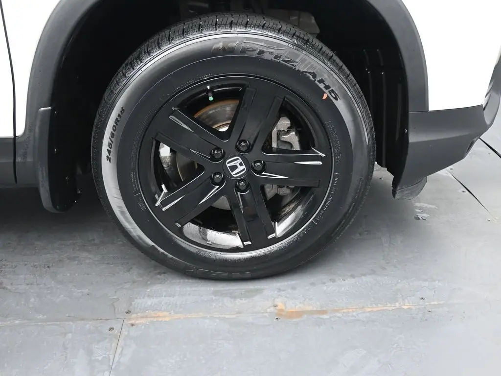 2023 Honda Ridgeline Black Edition photo 13