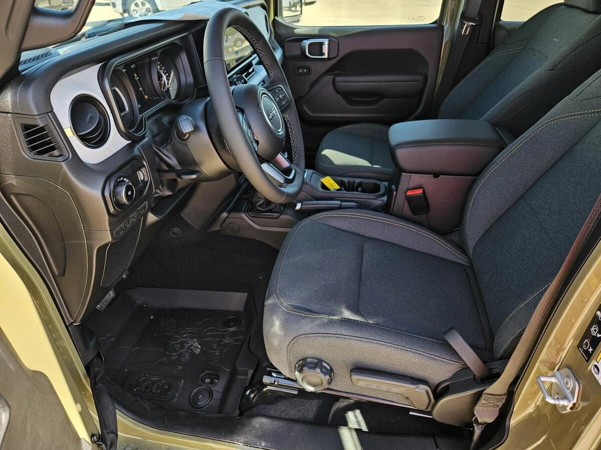 2025 Jeep Wrangler 4-Door Sport S - Photo 10