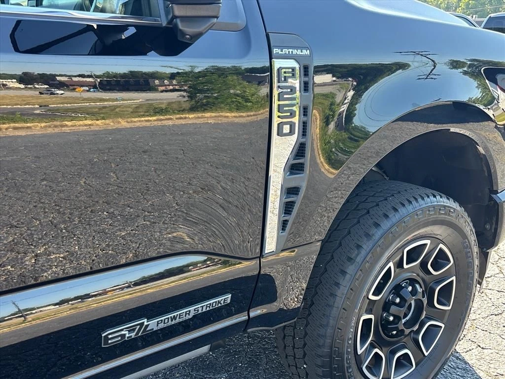 2024 Ford F-250 Super Duty Platinum - Photo 12