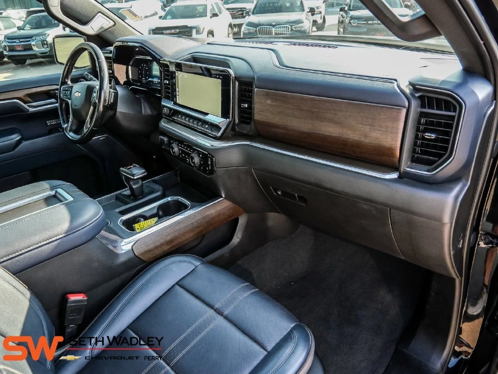 2022 Chevrolet Silverado 1500 High Country - Photo 17