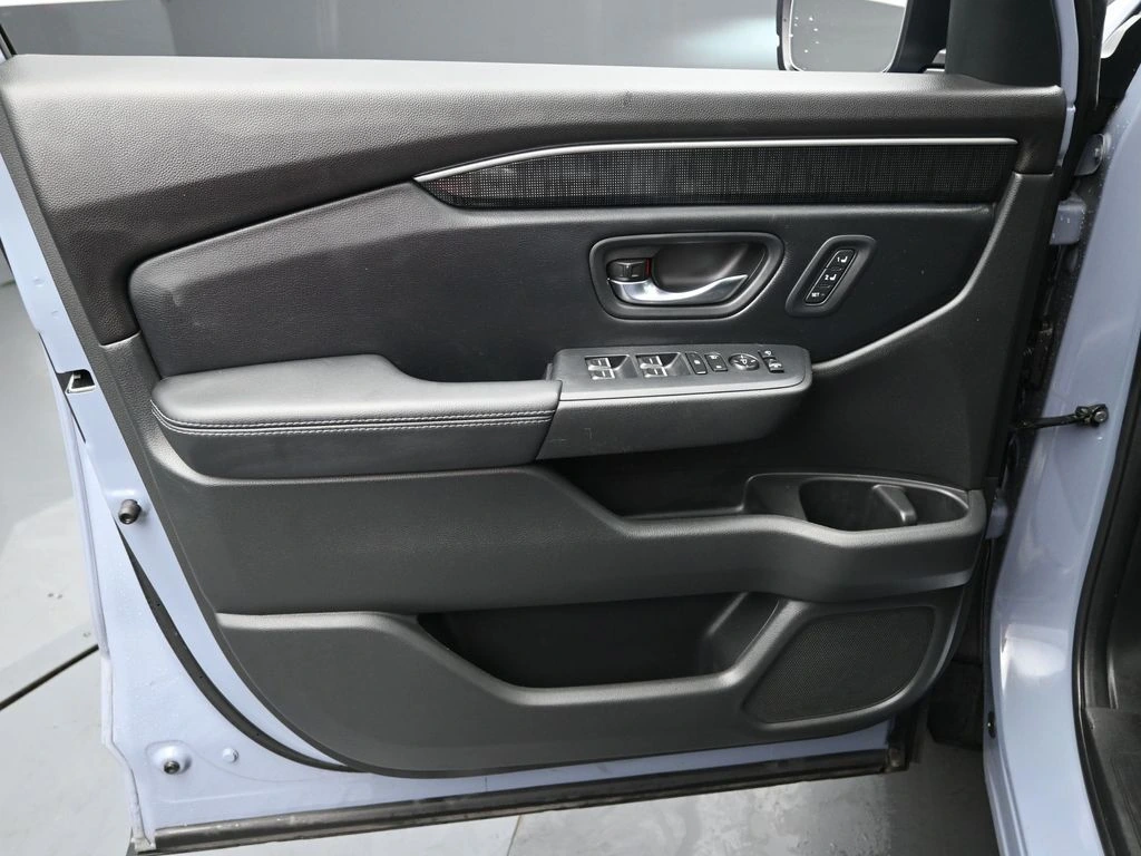 2023 Honda Pilot Elite - Photo 23