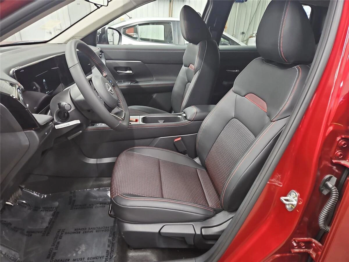 2026 Nissan KICKS SR AWD - Photo 8
