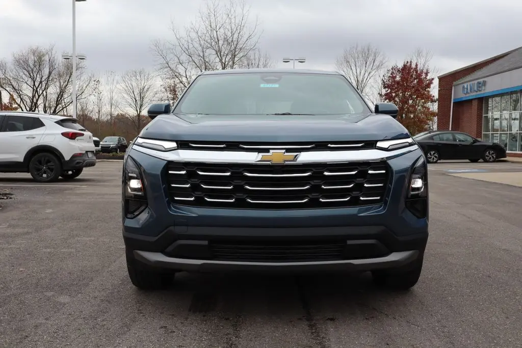 2026 Chevrolet Equinox LT photo 4