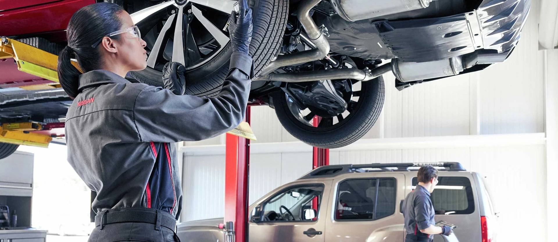 Nissan offers a tire price match guarantee. Bring a competitor's quote and receive an additional 5% credit on select eligible tires. Terms and conditions apply. Visit your local Nissan dealer for more details.