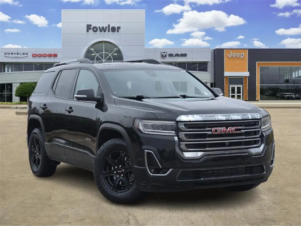 2022 GMC Acadia AT4's photo