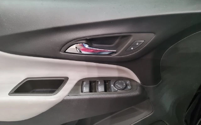 2023 Chevrolet Equinox LS - Photo 30