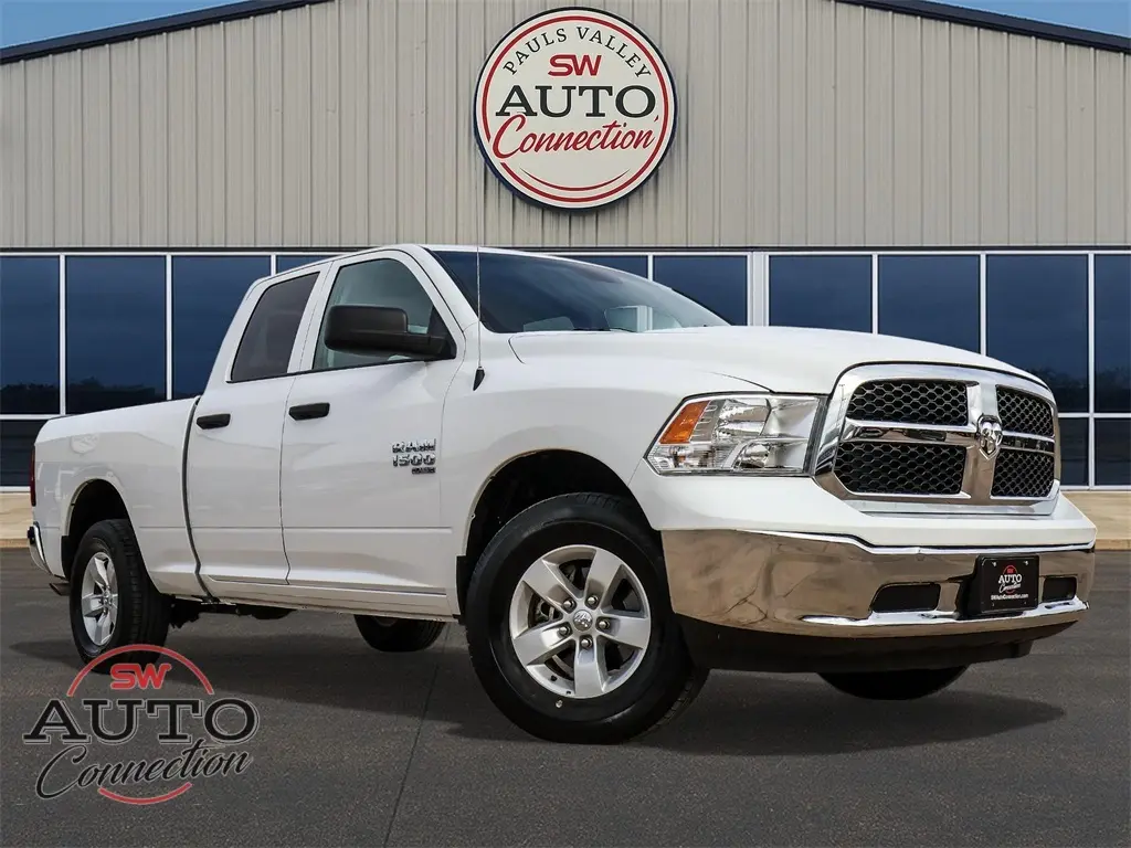 2024 RAM Ram 1500 Classic SLT's photo
