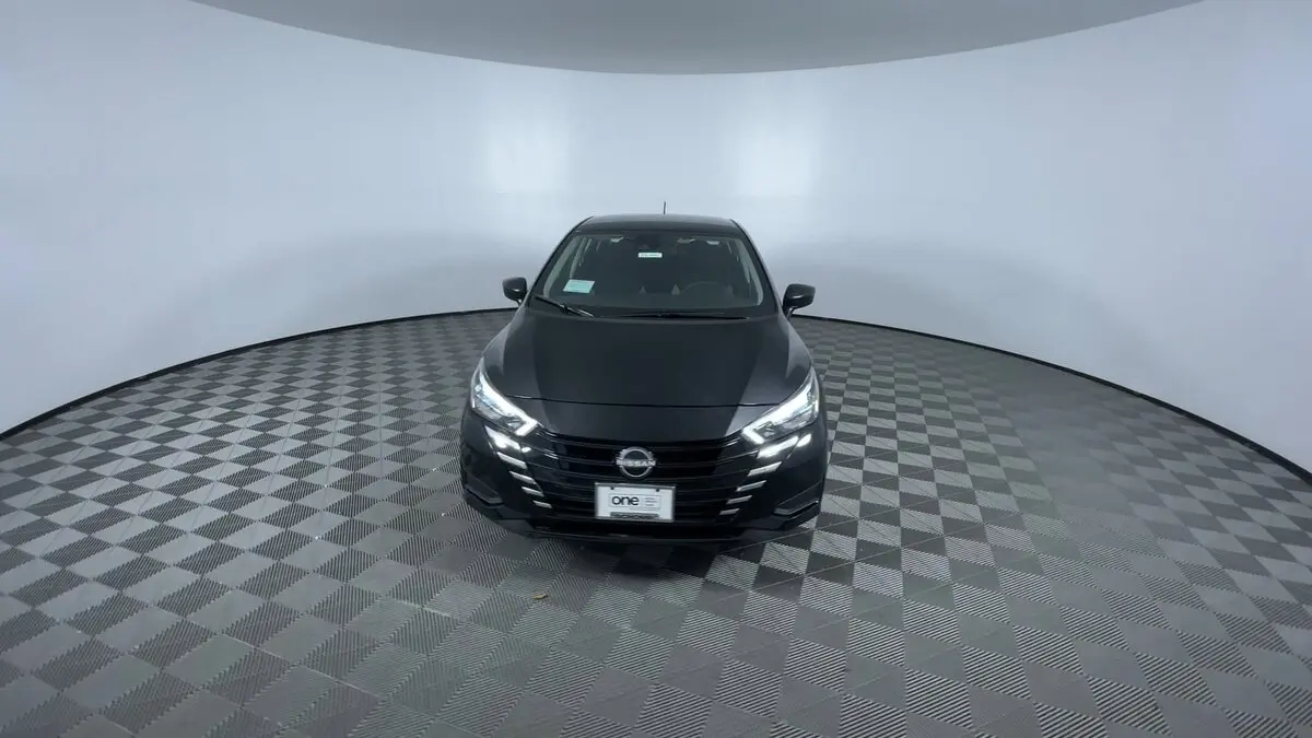 2025 Nissan Versa S photo 2